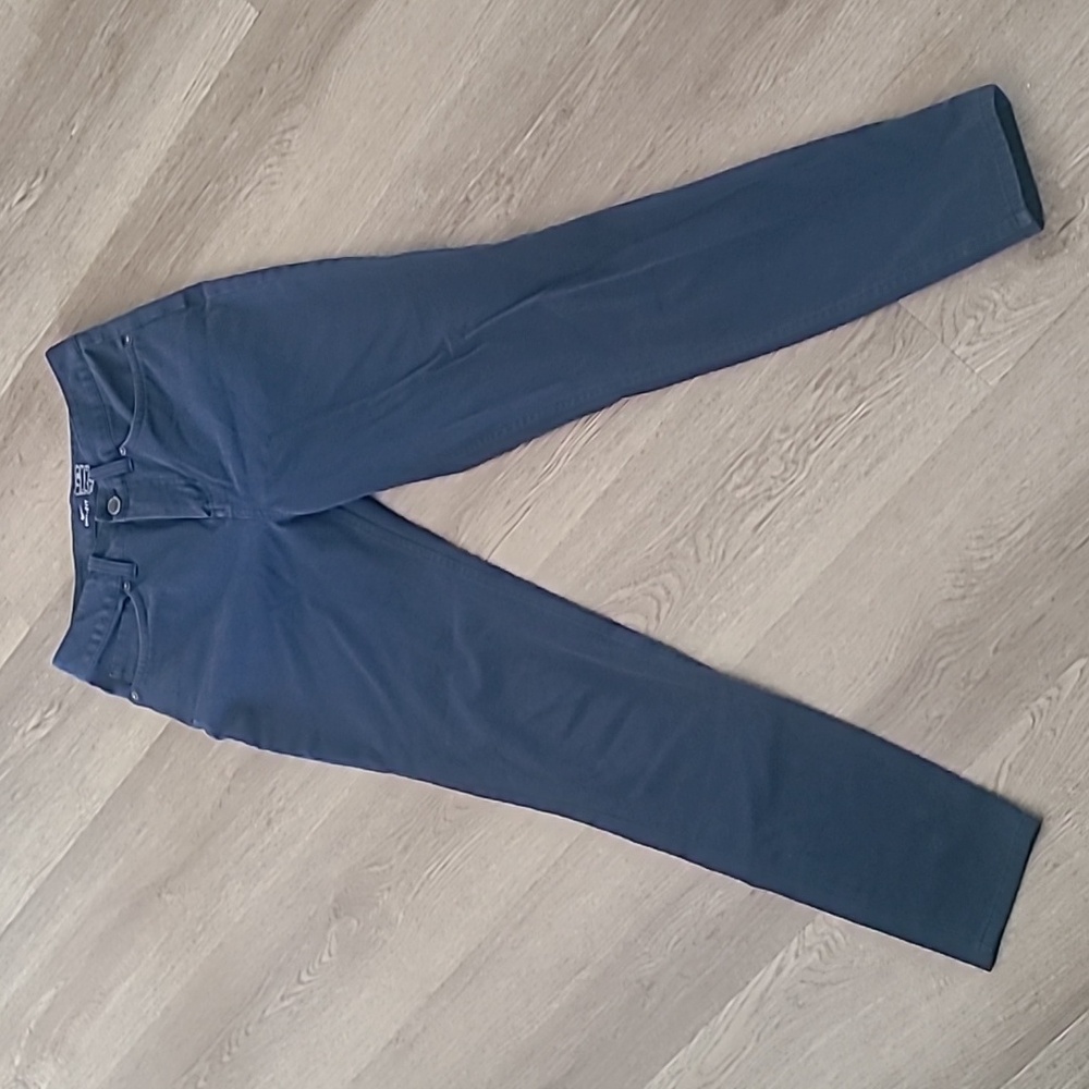 Nike Dri Fit Golf Navy Skinny Pants.